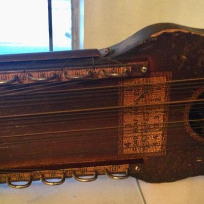 Musical instrument with strings