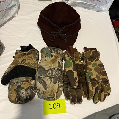 Camouflage mittens, gloves and Hat