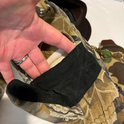 Camouflage mittens, gloves and Hat