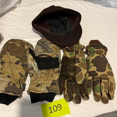 Camouflage mittens, gloves and Hat