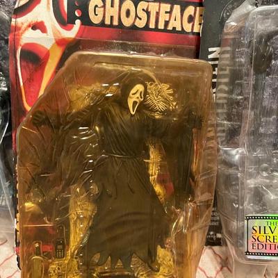 Lot of 5 Halloween figures nib