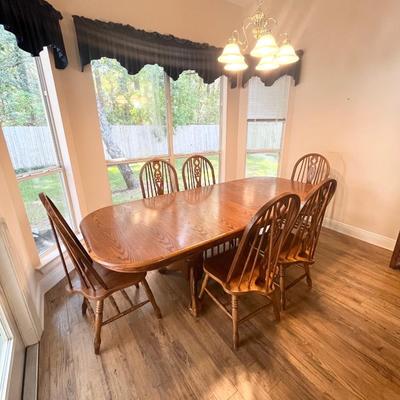 Solid Oak Claw Foot Tressel Table With Six (6) Matching Chairs