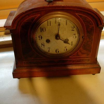 Vintage wood inlay mantel clock