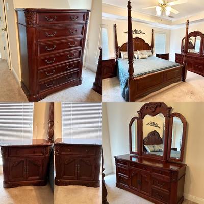 Mahogany King Bedroom Suite ~ Bed, Dresser & Mirror, Chest & Pair of Night Stands