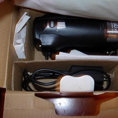 Sony handycam NIB HDR-CX405 with accessories