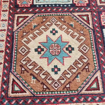 Persian Oriental Rug Hand Knotted Made in Iran 65