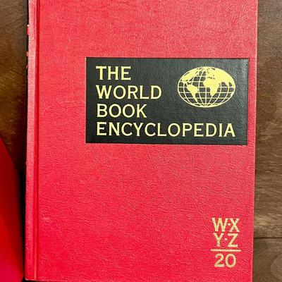 â€œ1969 Editionâ€ ~ The World Book Encyclopedia ~ Complete 20 Volume Set