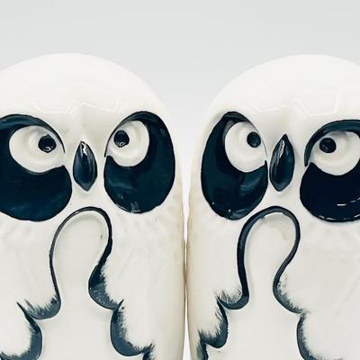 MANN ~ Pair (2) ~ Porcelain Black & White Owl Figurines