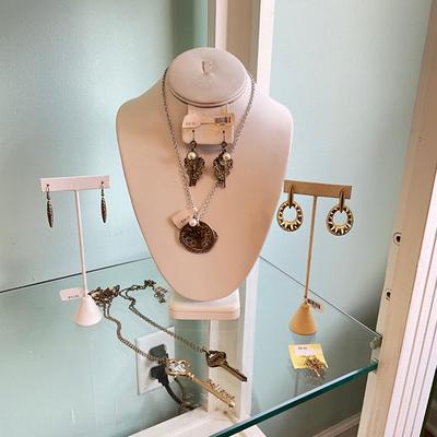381 Gold Tone Key Necklaces with Necklace Set and Earrings