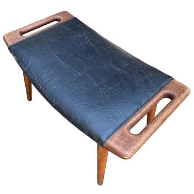 Hans J. Wegner Papa Bear Chair & Ottoman