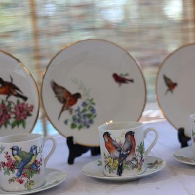 Mottahedeh Porcelain Aviary Collection - Set of (9)