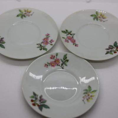 Mottahedeh Porcelain Aviary Collection - Set of (9)