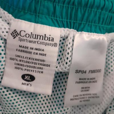 Six pair of Men's Shorts Size 38 - 40 XL, REI, COLUMBIA, and more