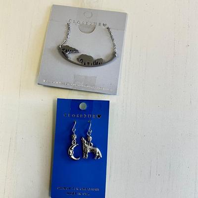 390 Close 2UR Heart Elephant Necklace and Coyote Earrings