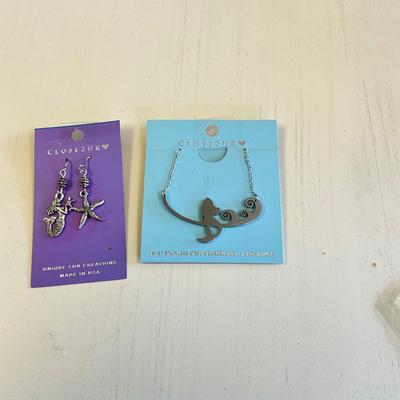 394 Close 2UR Heart Mermaid Necklace and Earring Set