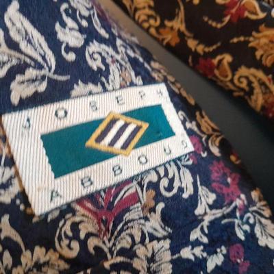 Twelve Neck Ties Surrey, Huntington, Claybrooke, Resillio, Van Heusen and other brands