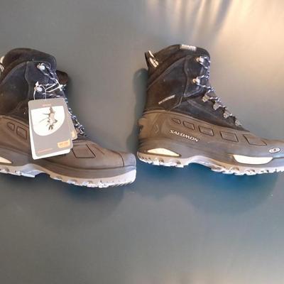 New with tags Men's size 10.5 Solomon Boots Scrambler LTR T