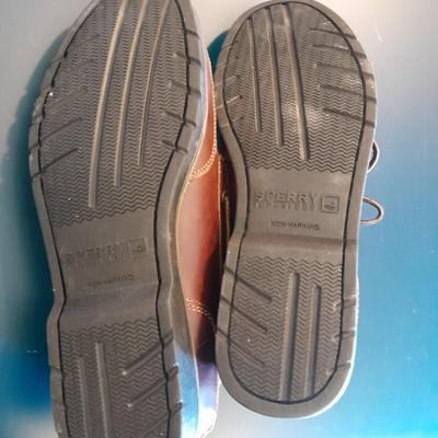 Men's size 10M Sperry Top sider Stingray collection