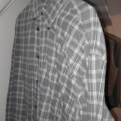 Men's long sleeve tops/ Shirts St. John's Bay, Sears. Buzz off, Huntington, and more Size Med-Large