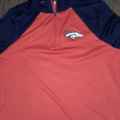 Bronco's apparel hooded Jacket, t-shirts, long sleeve