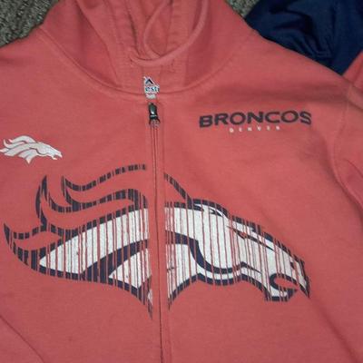Bronco's apparel hooded Jacket, t-shirts, long sleeve