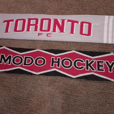 Two scarves TORONTO soccer and Modo Hockey Sweeden