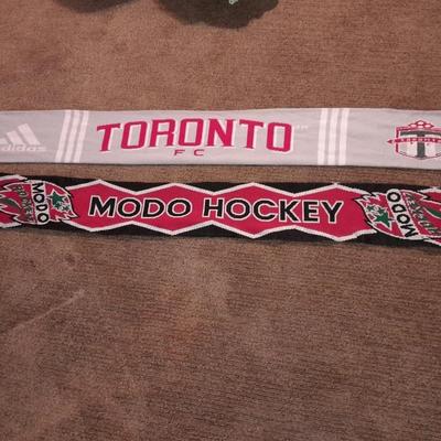 Two scarves TORONTO soccer and Modo Hockey Sweeden
