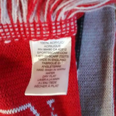 Two scarves TORONTO soccer and Modo Hockey Sweeden