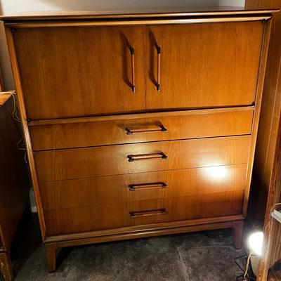 Mid-Century Modern King Size Bed Set but Century Furniture Co