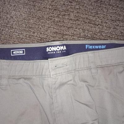 Two pair of men's Pants Sonoma Flex wear & Roundtree & Yorke Classic fit 40 x 32