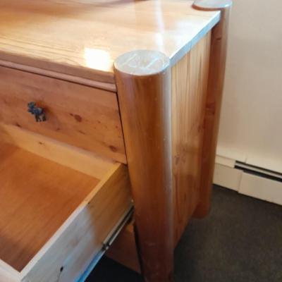Dresser with mirror Moose drawer pulls