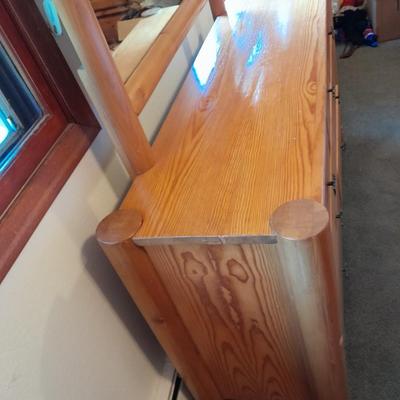 Dresser with mirror Moose drawer pulls