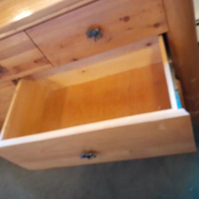 Dresser with mirror Moose drawer pulls