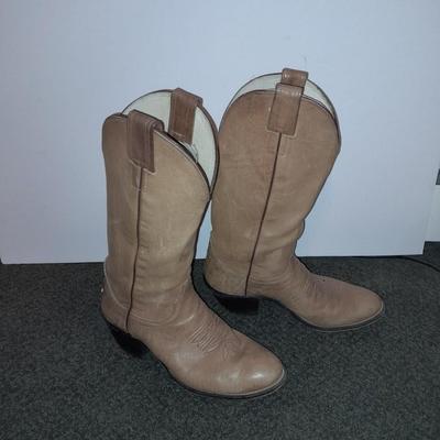 Men's vintage size 9.5 Olathe Boots