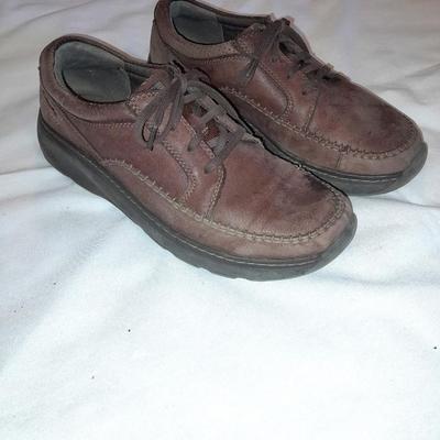 Men's Clark's shoes size 10.5