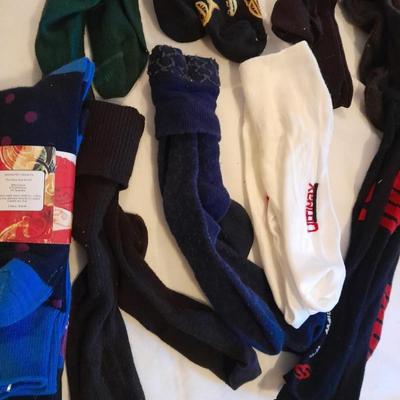 Men's lightly used socks Smart wool, Under armor, and more