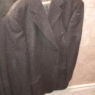 Five suit coats Huntington, Bill Blass, Jos A Bank, Joslins and more brands