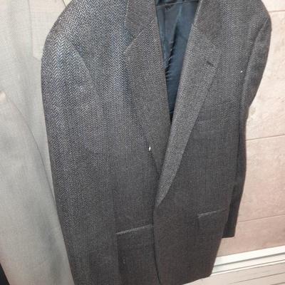 Five suit coats Huntington, Bill Blass, Jos A Bank, Joslins and more brands