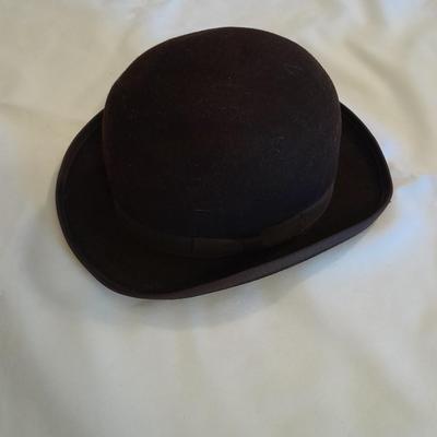 Two hats - Golden gate hat company international collection 7 3/8 -