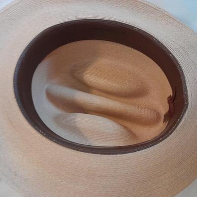 Two vintage hats - Royal De Luxe Stetson "Open road"  7 3/8 - Bee cool
