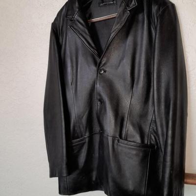 Men's Jhane Barnes leather coat Size 40