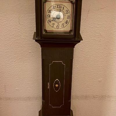 Louis Marx co The Grandchild clock