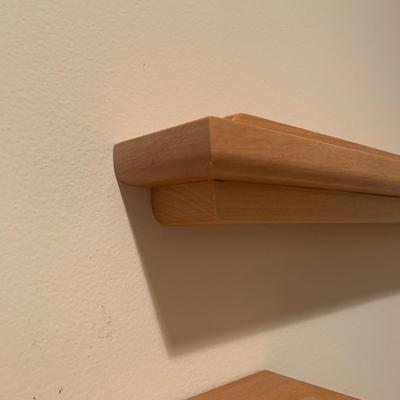 Floating Wood Shelves by Woodform Inc (D2-KW)