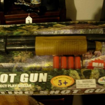 Outdoor Toy Hunting Shot Gun NIB