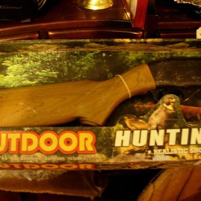 Outdoor Toy Hunting Shot Gun NIB