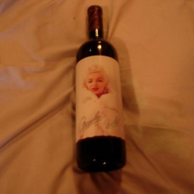 1995 Marilyn Monroe Collectors wine Bottle