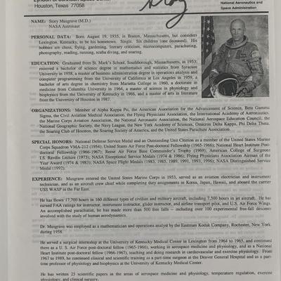 Astronaut Story Musgrave signed data sheet