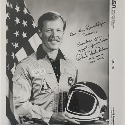 Astronaut Robert Gibson signed offical NASA photo. GFA Authenticated. 