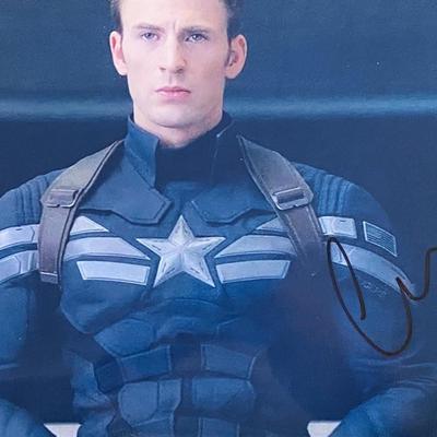 Captain America Chris Evans signed movie photo