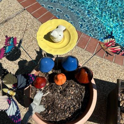 Variety of Lawn Ornaments/Decor (12 Total)